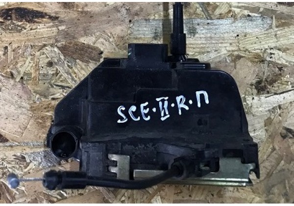 Замок правої передньої дверки Renault Scenic II, 4 контакта, 8200119121 *